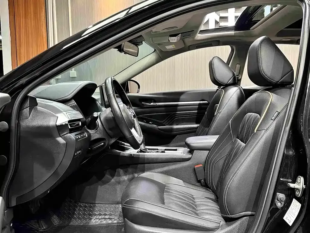 Nissan Teana — фото 5