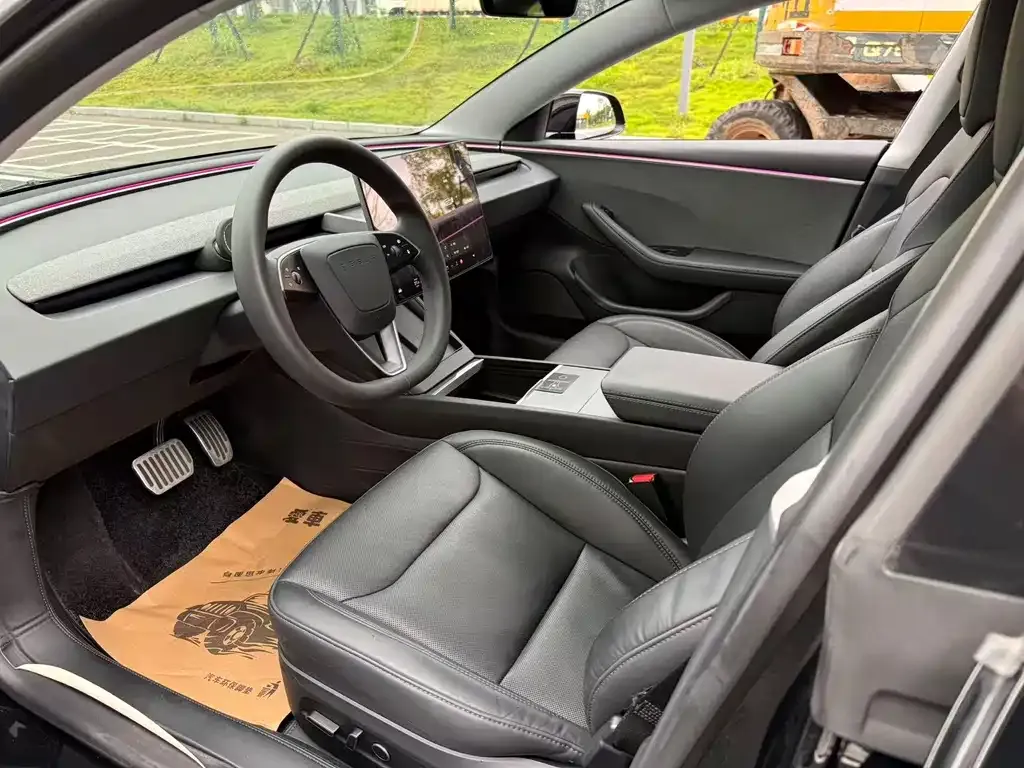 Tesla Model 3 — фото 3