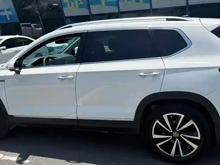 Volkswagen Tharu — фото 5