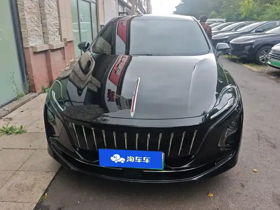 Hongqi E-QM5 — фото 5