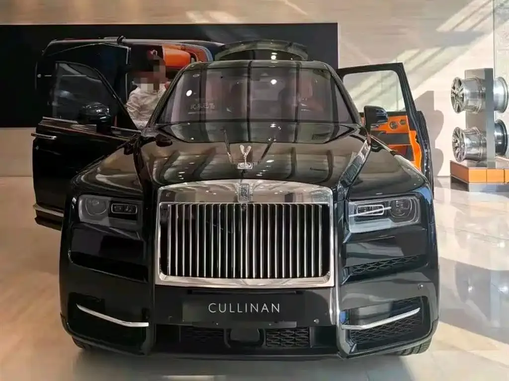 Rolls-Royce Cullinan — фото 4