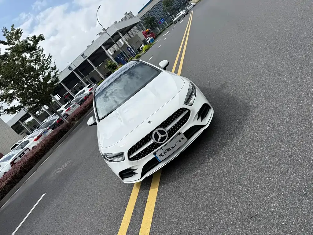 Mercedes-Benz A-Class — фото 1