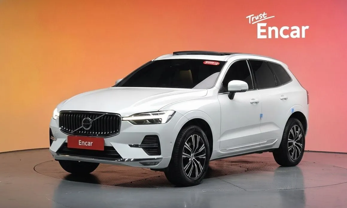 Volvo XC60 — фото 1