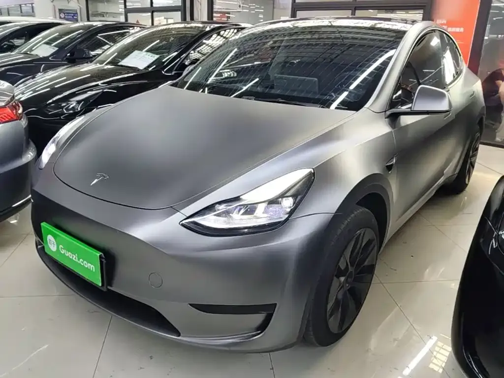 Tesla Model Y — фото 9
