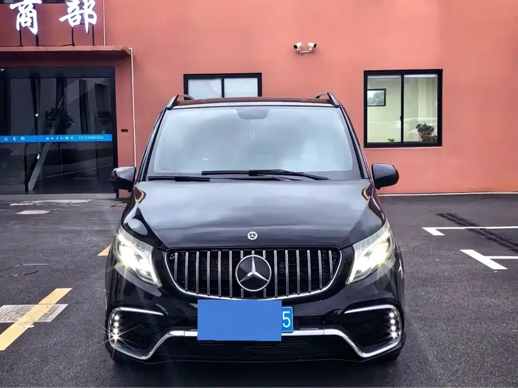 Mercedes-Benz Vito — фото 1