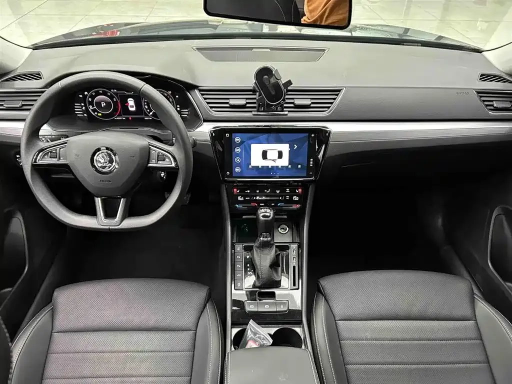 Skoda Superb 2024 из CN, фото 4