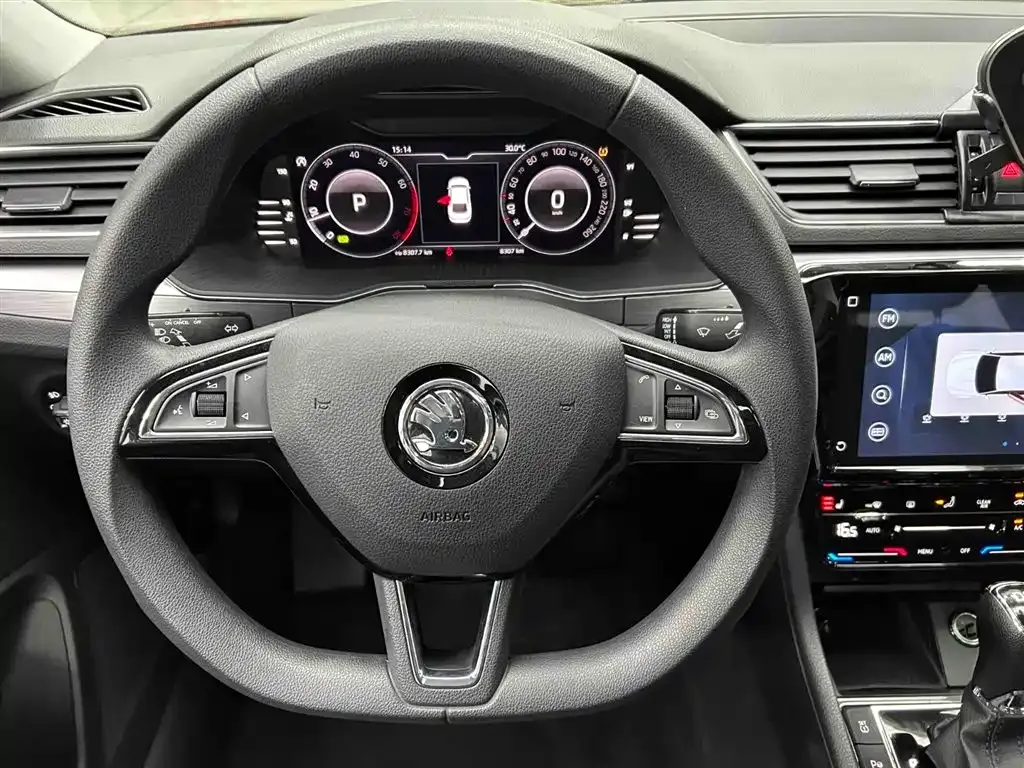 Skoda Superb 2024 из CN, фото 7