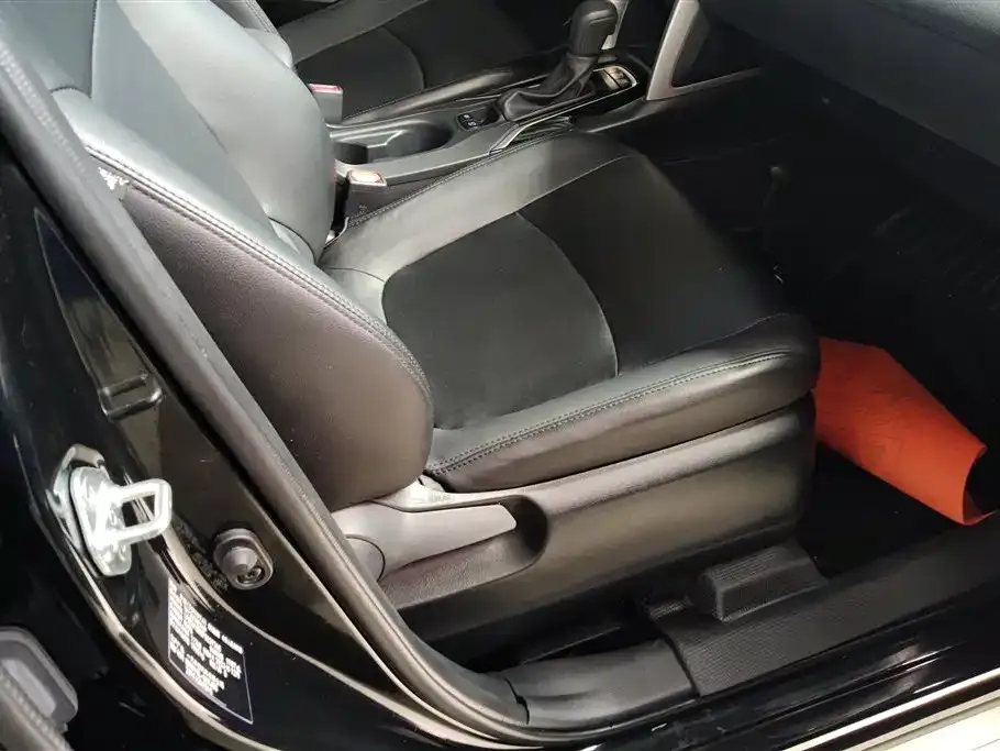 Toyota Corolla Cross — фото 2