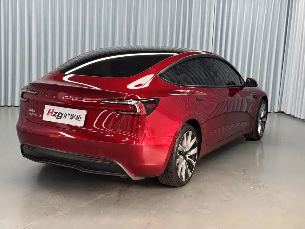 Tesla Model 3 — фото 6