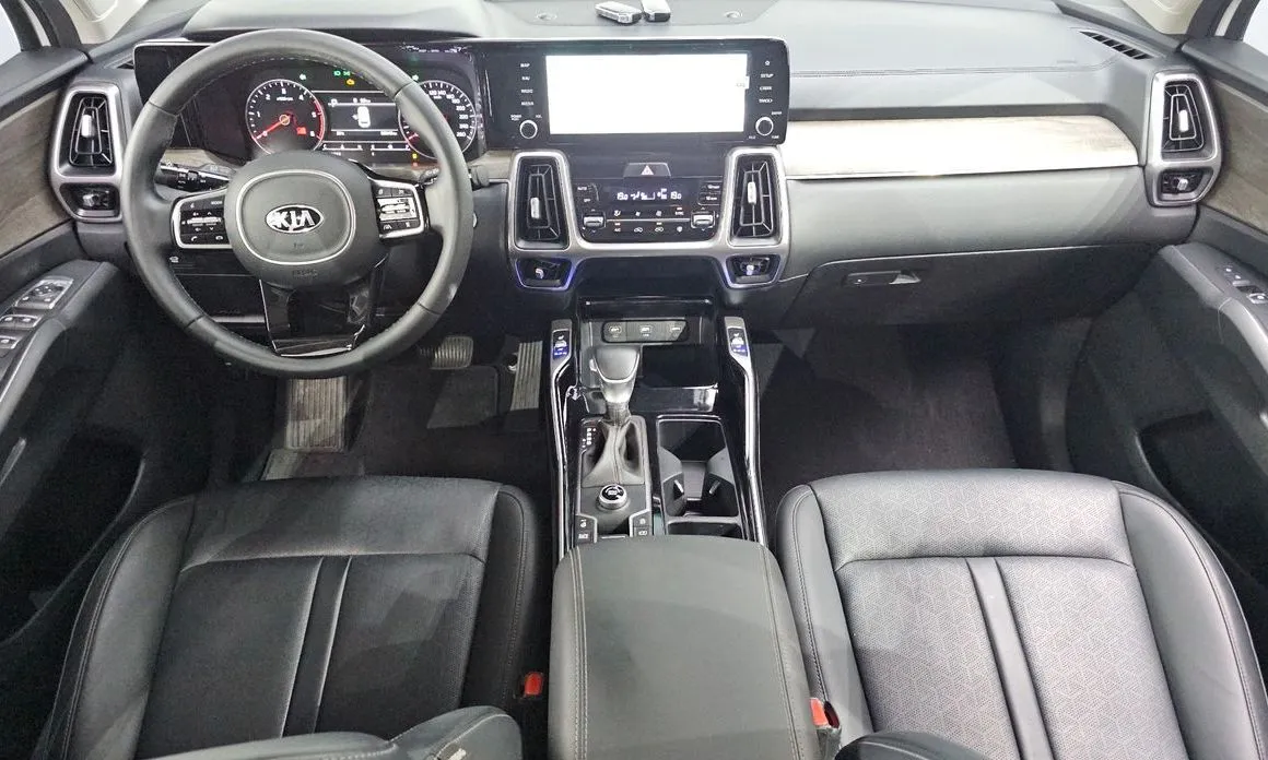 Kia Sorento — фото 6
