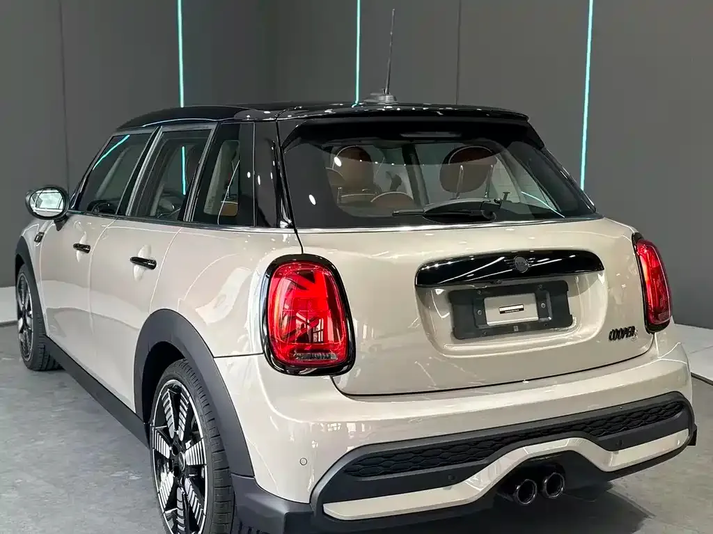 MINI Cooper (3-door) — фото 10