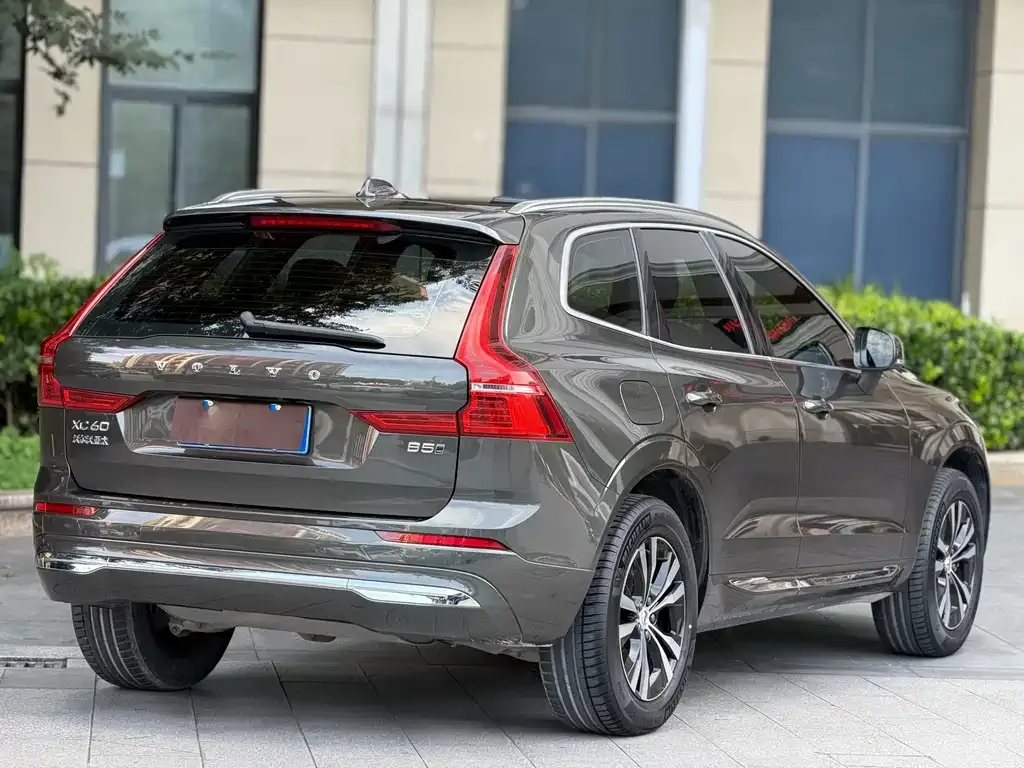 Volvo XC60 2022 из CN, фото 8