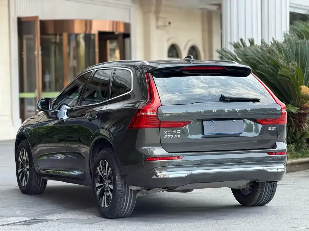 Volvo XC60 2022 из CN, фото 10