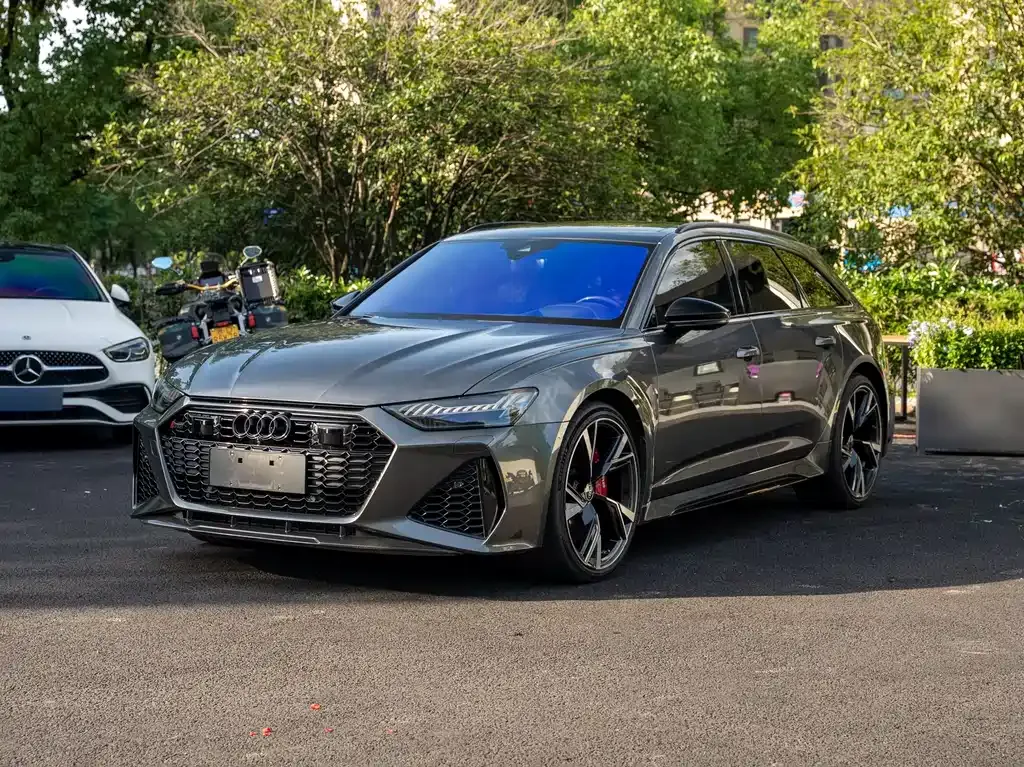 Audi RS 6 — фото 1