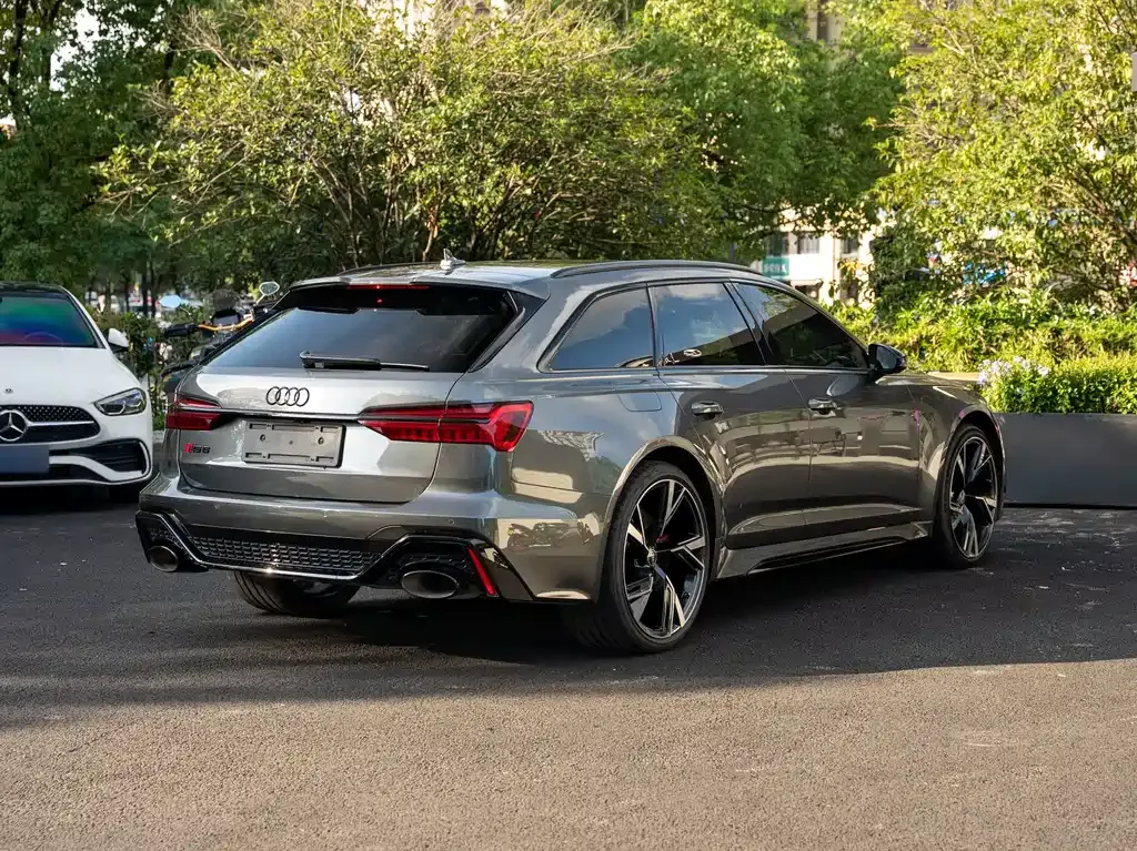 Audi RS 6 — фото 10