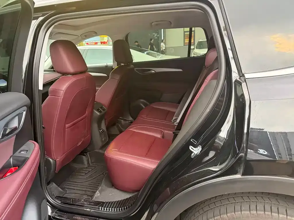 Buick Envision Plus — фото 2