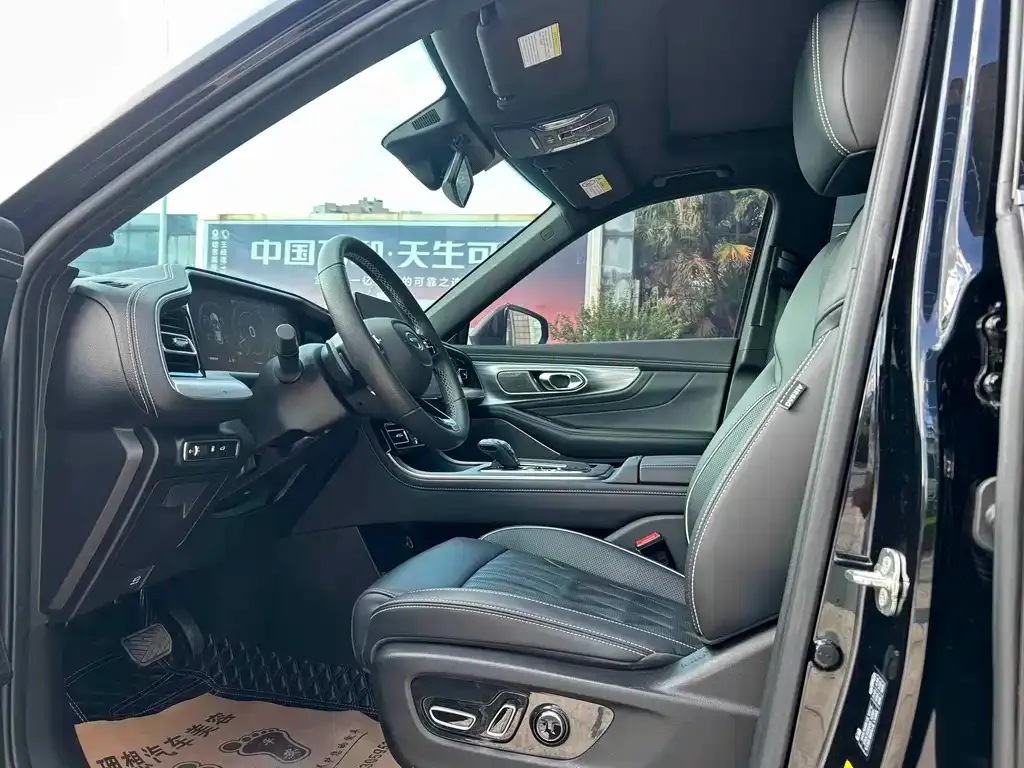 GAC Motor Trumpchi GS8 — фото 6