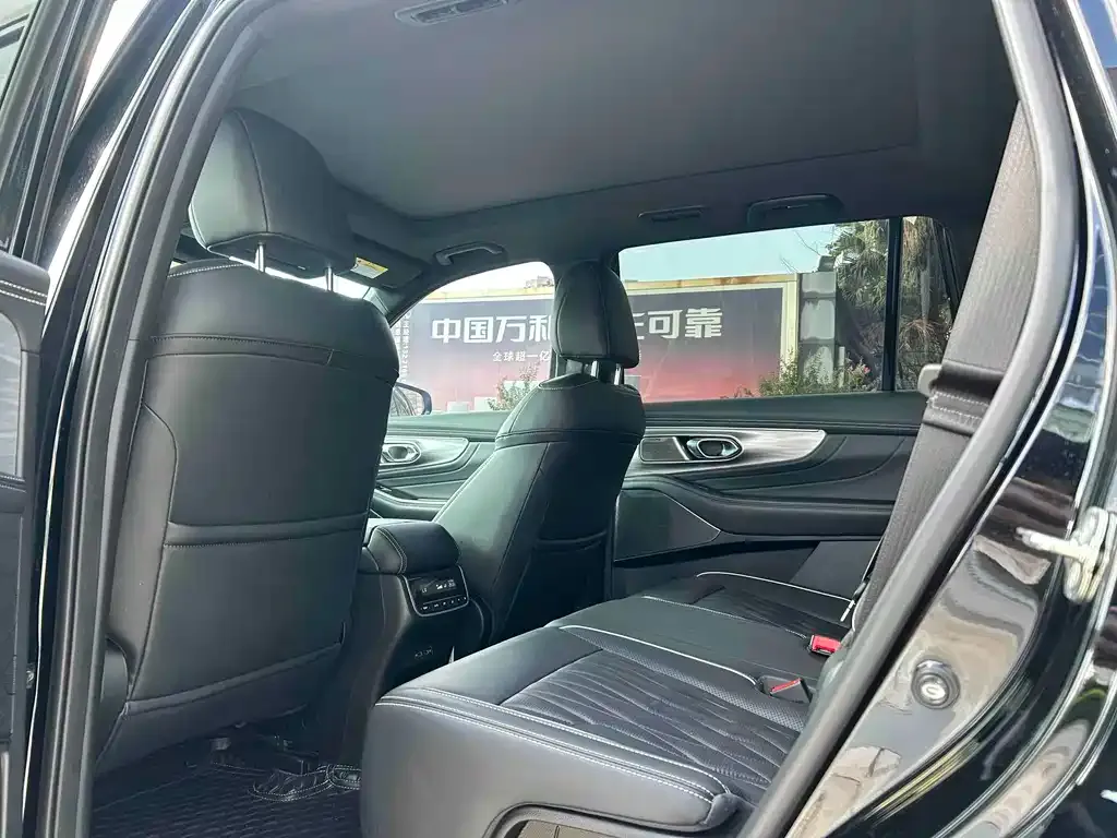 GAC Motor Trumpchi GS8 — фото 9