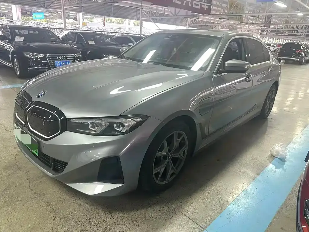 BMW i3 — фото 1