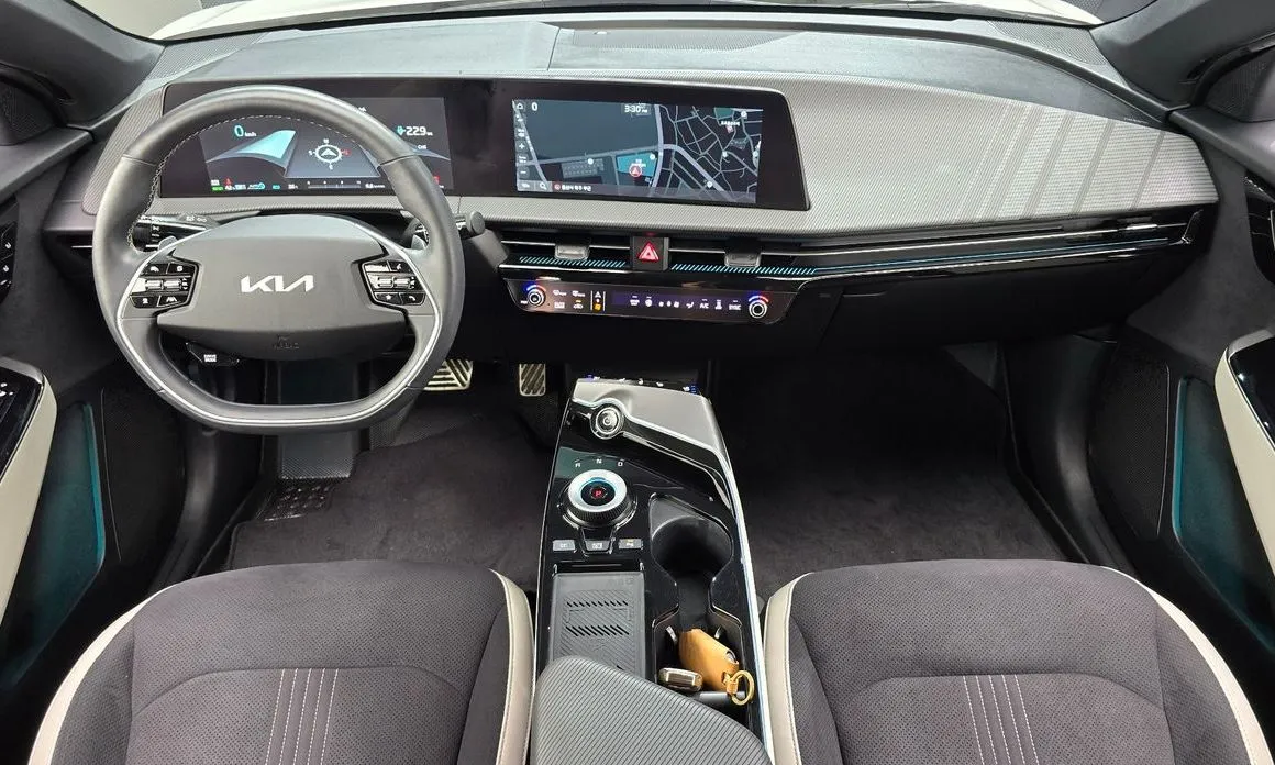 Kia EV6 — фото 10