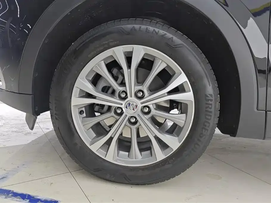Buick Envision Plus — фото 7