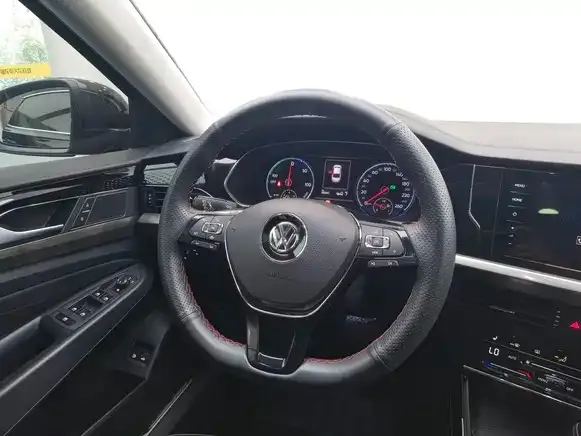 Volkswagen 帕萨特插电混动 — фото 2