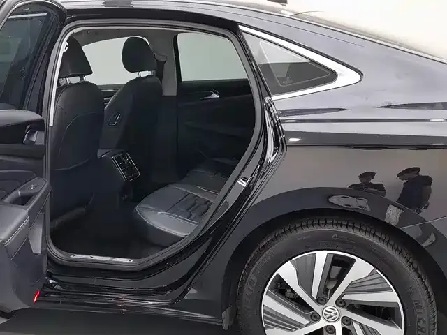 Volkswagen 帕萨特插电混动 — фото 5