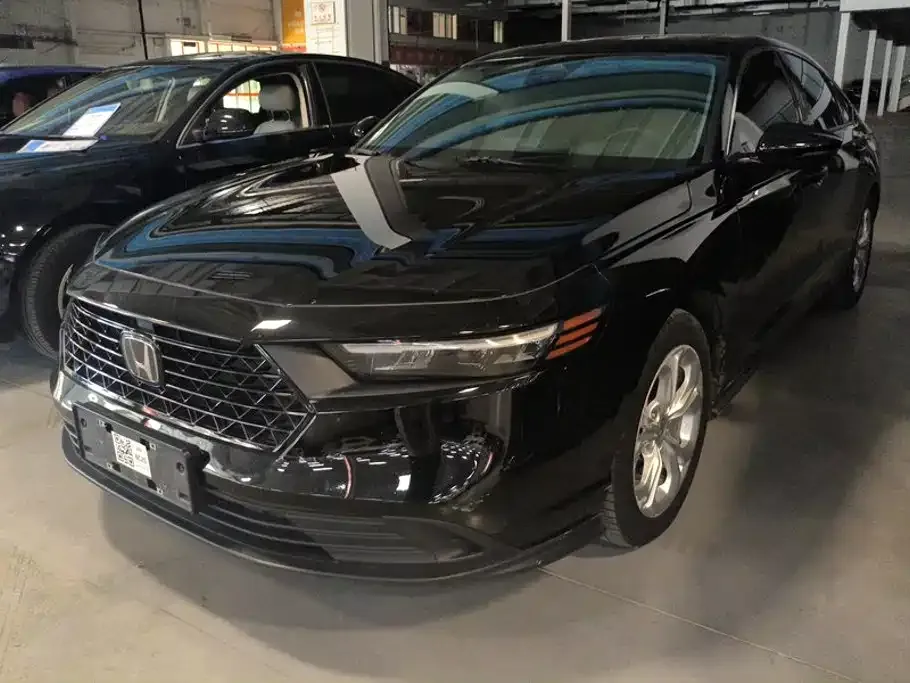 Honda Accord — фото 1
