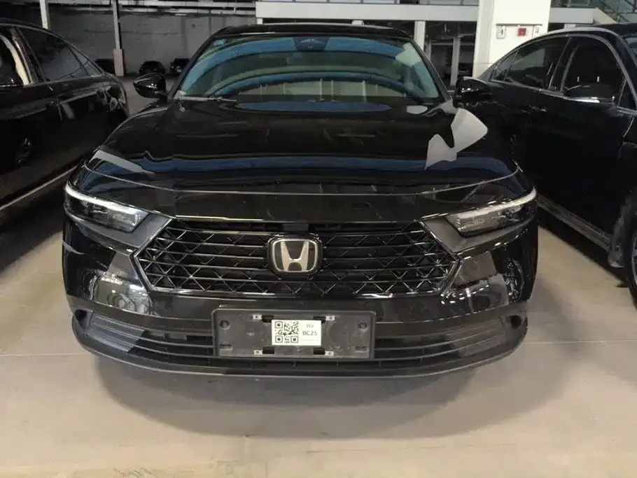 Honda Accord — фото 9