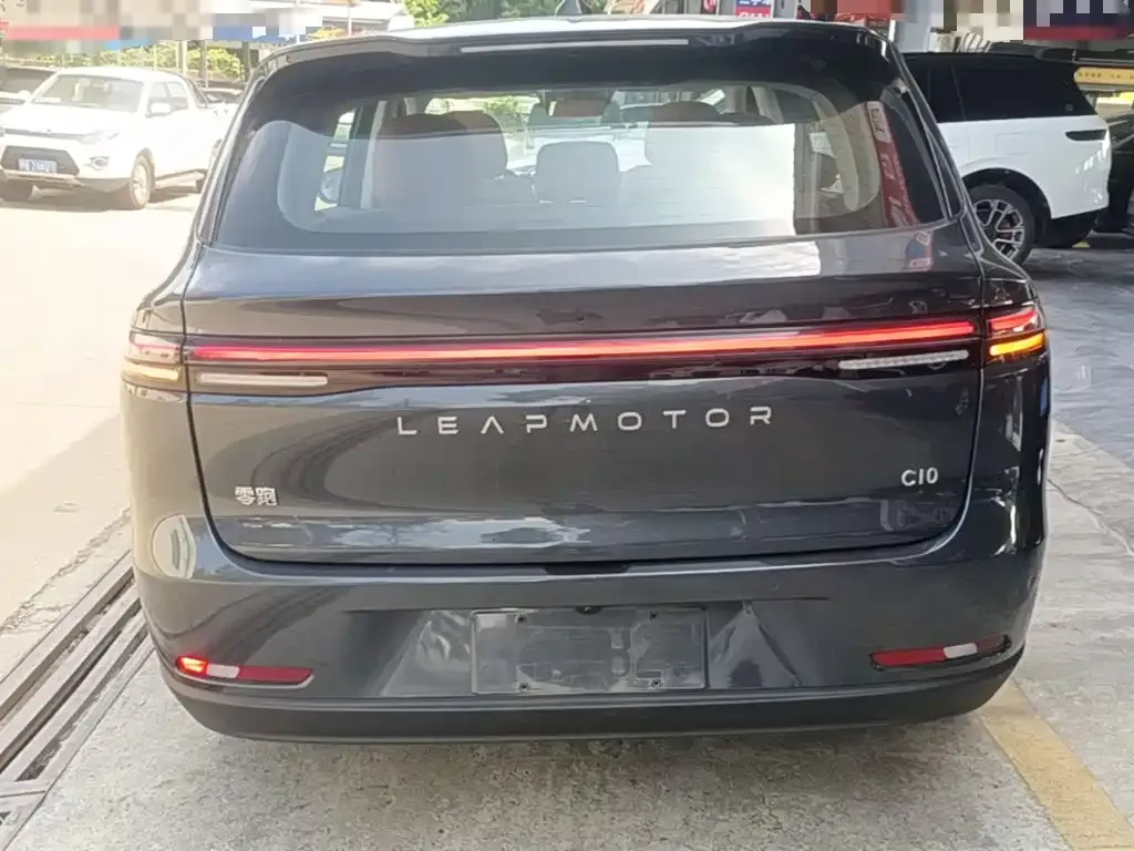 Leapmotor C10 — фото 2