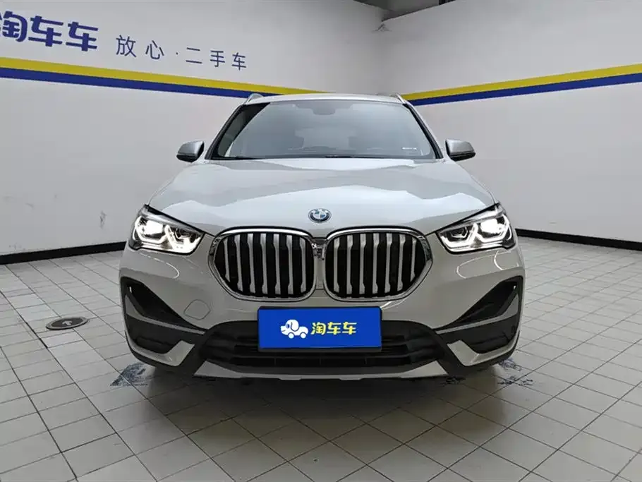 BMW X1 — фото 10