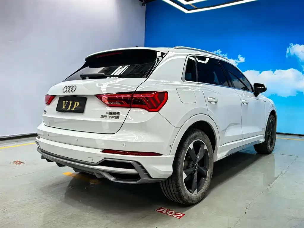 Audi Q3 — фото 7
