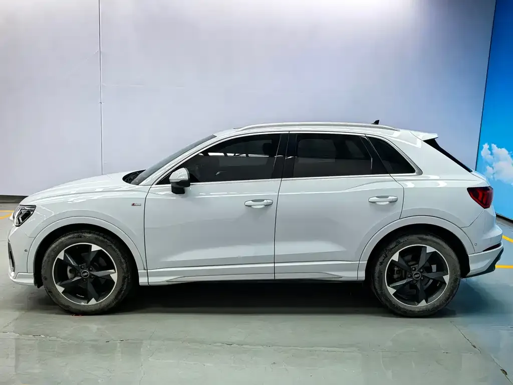 Audi Q3 — фото 3