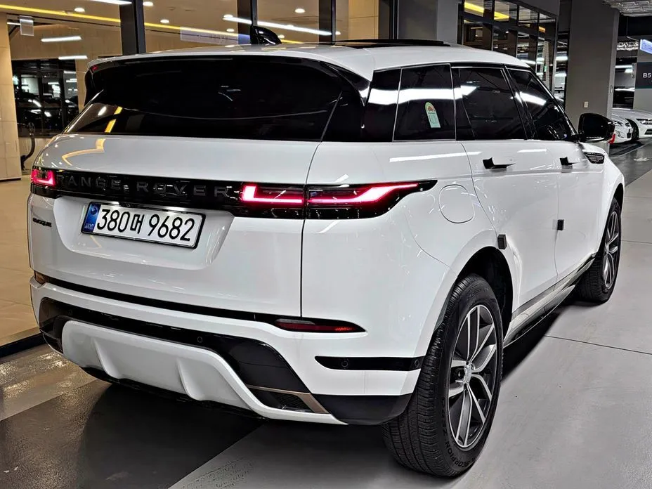 Land Rover Range Rover Evoque — фото 8