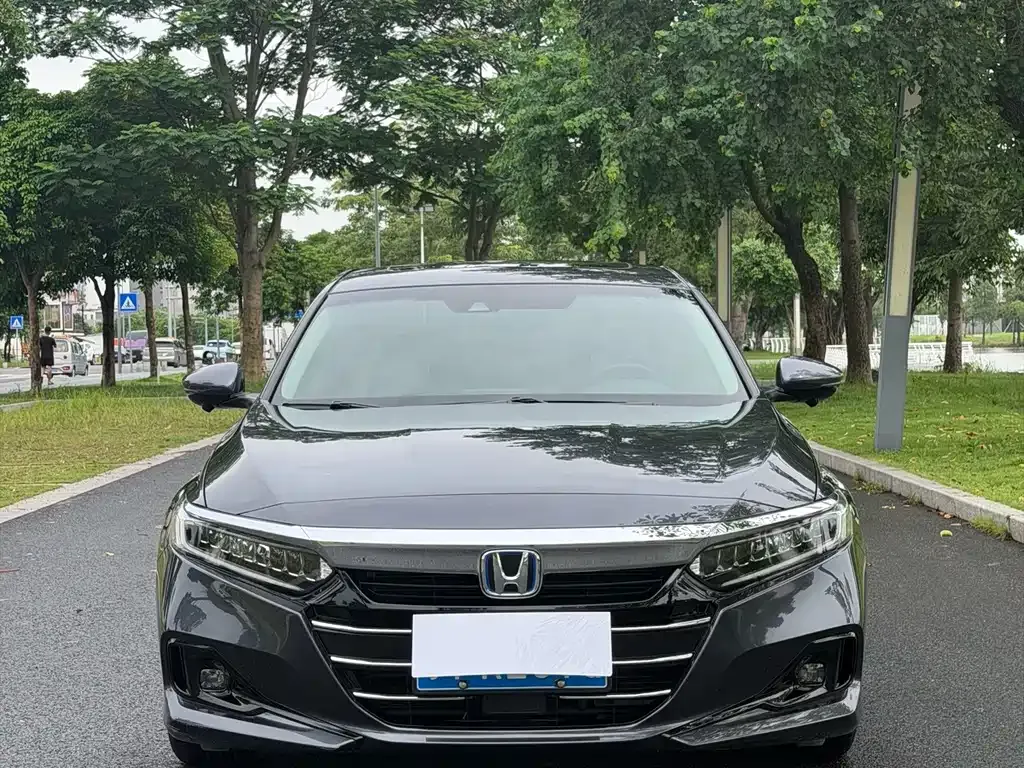 Honda Accord — фото 6