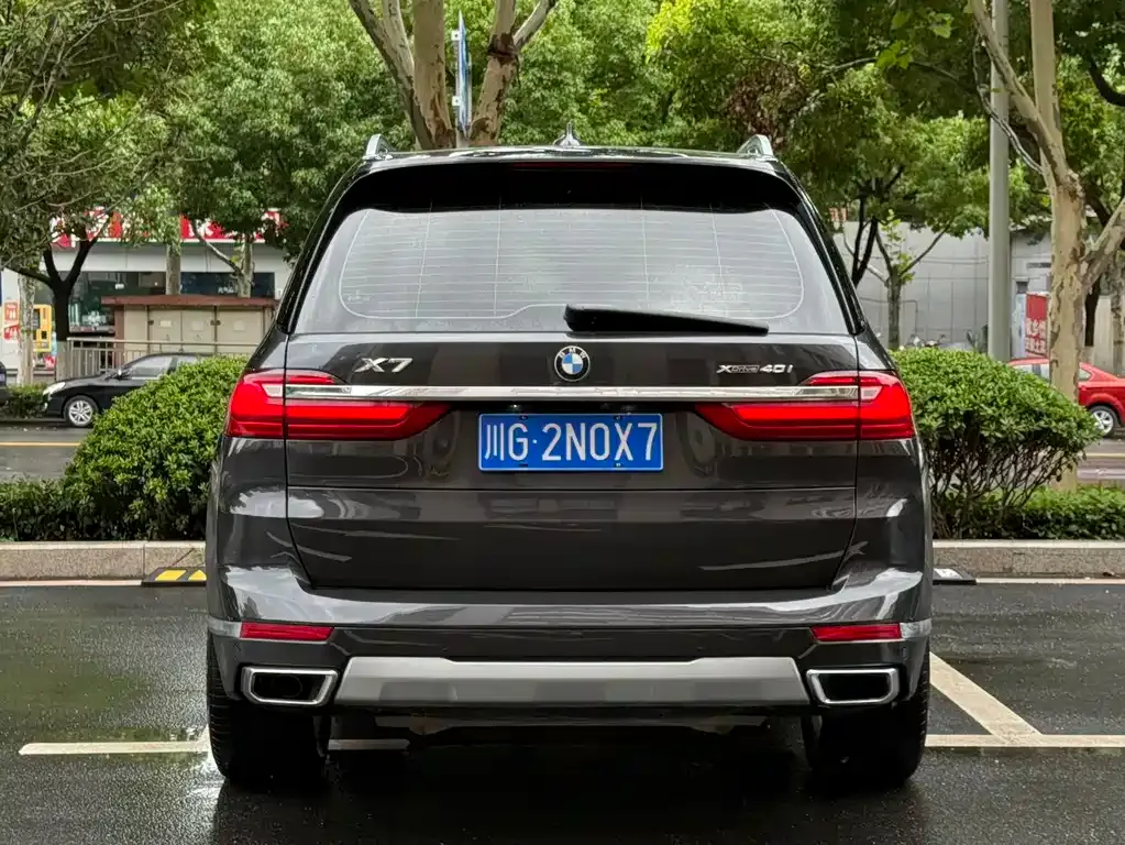 BMW X7 — фото 8