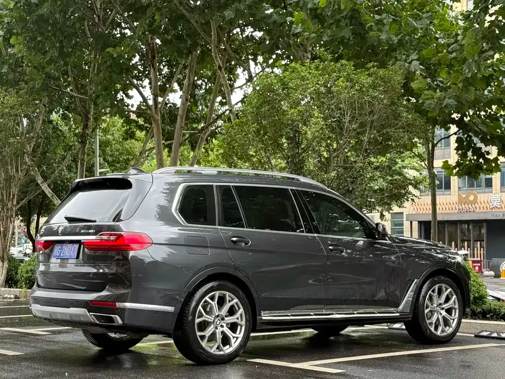 BMW X7 — фото 5