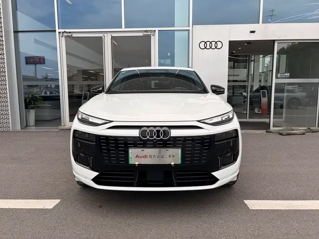 Audi Q6L e-tron — фото 7