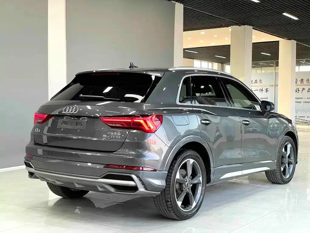 Audi Q3 — фото 8