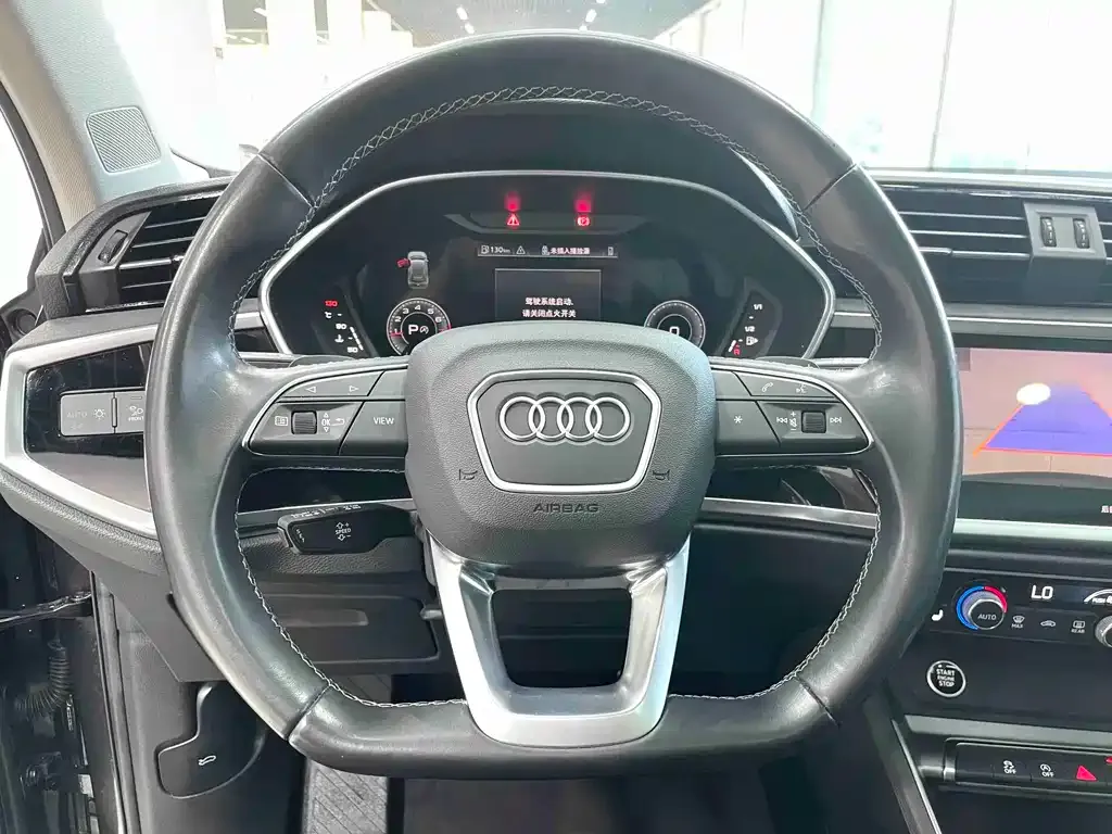 Audi Q3 — фото 7