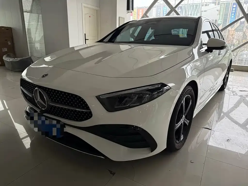 Mercedes-Benz A-Class — фото 1