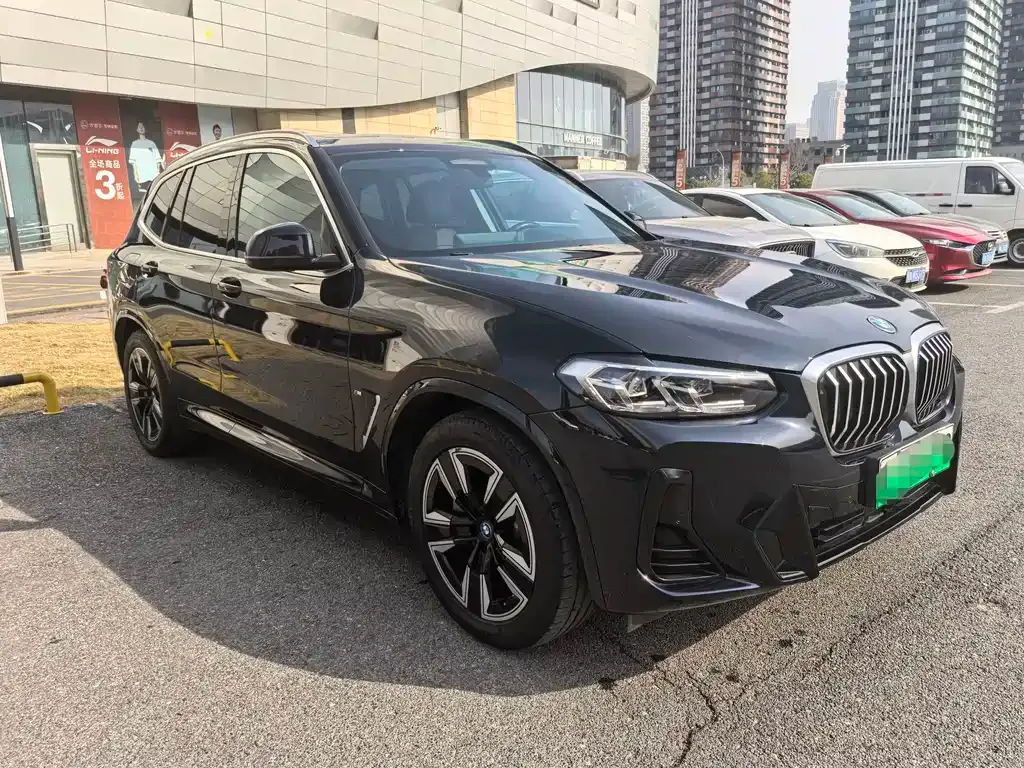 BMW iX3 — фото 4