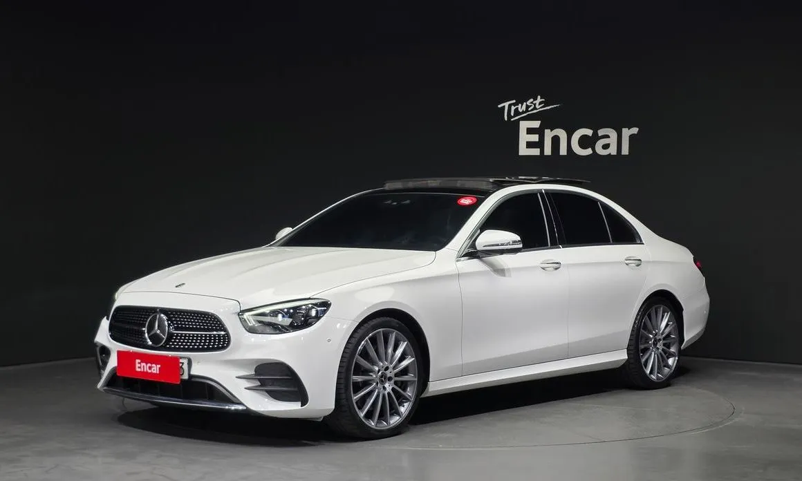 Mercedes-Benz E-Class E350 4MATIC AMG Line Edition 1