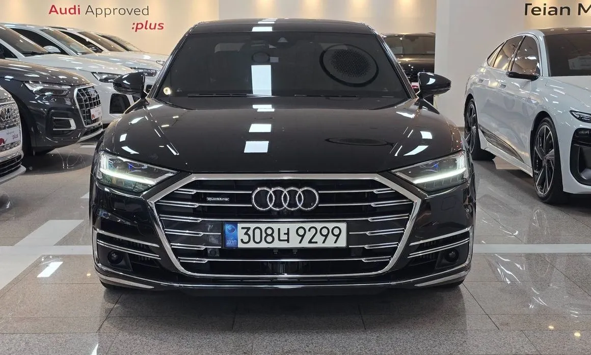 Audi A8 — фото 3