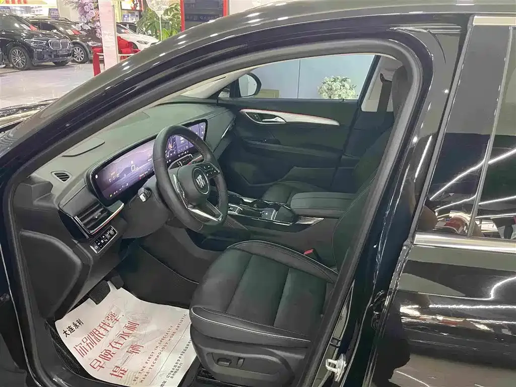 Buick Envision Plus — фото 9