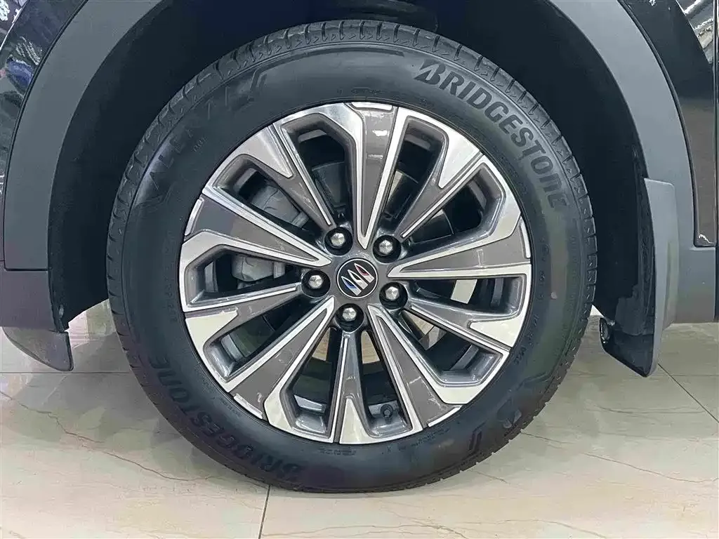 Buick Envision Plus — фото 6