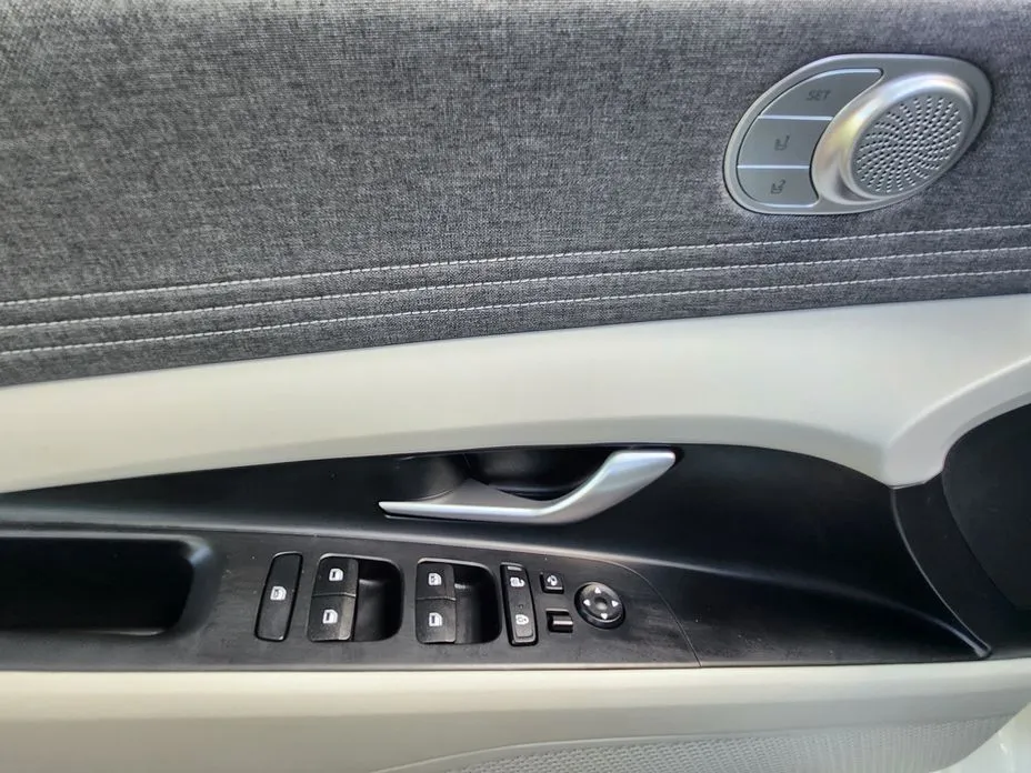Hyundai AVANTE — фото 2
