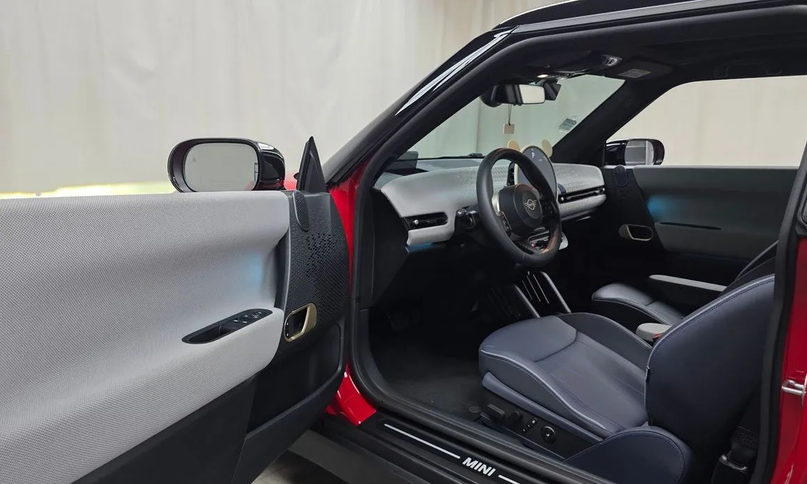 Mini Cooper 2024 из KR, фото 8
