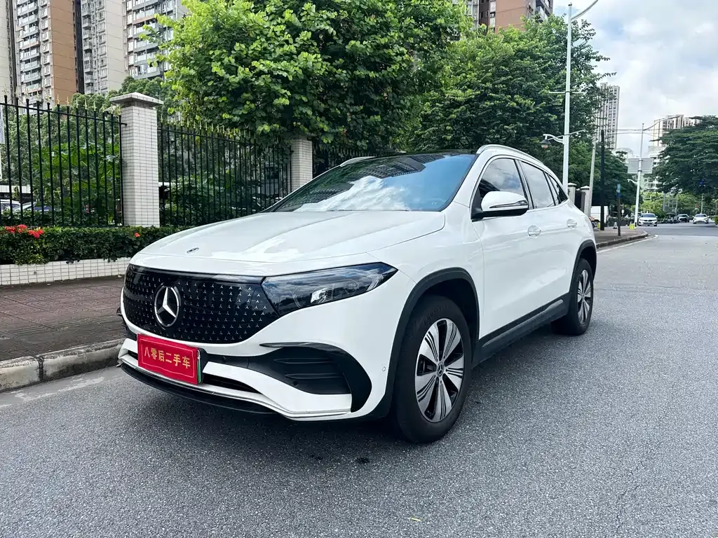 Mercedes-Benz EQA — фото 1