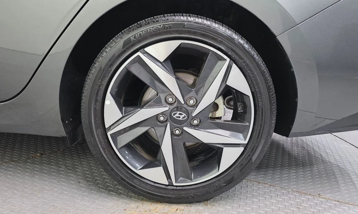 Hyundai AVANTE — фото 8